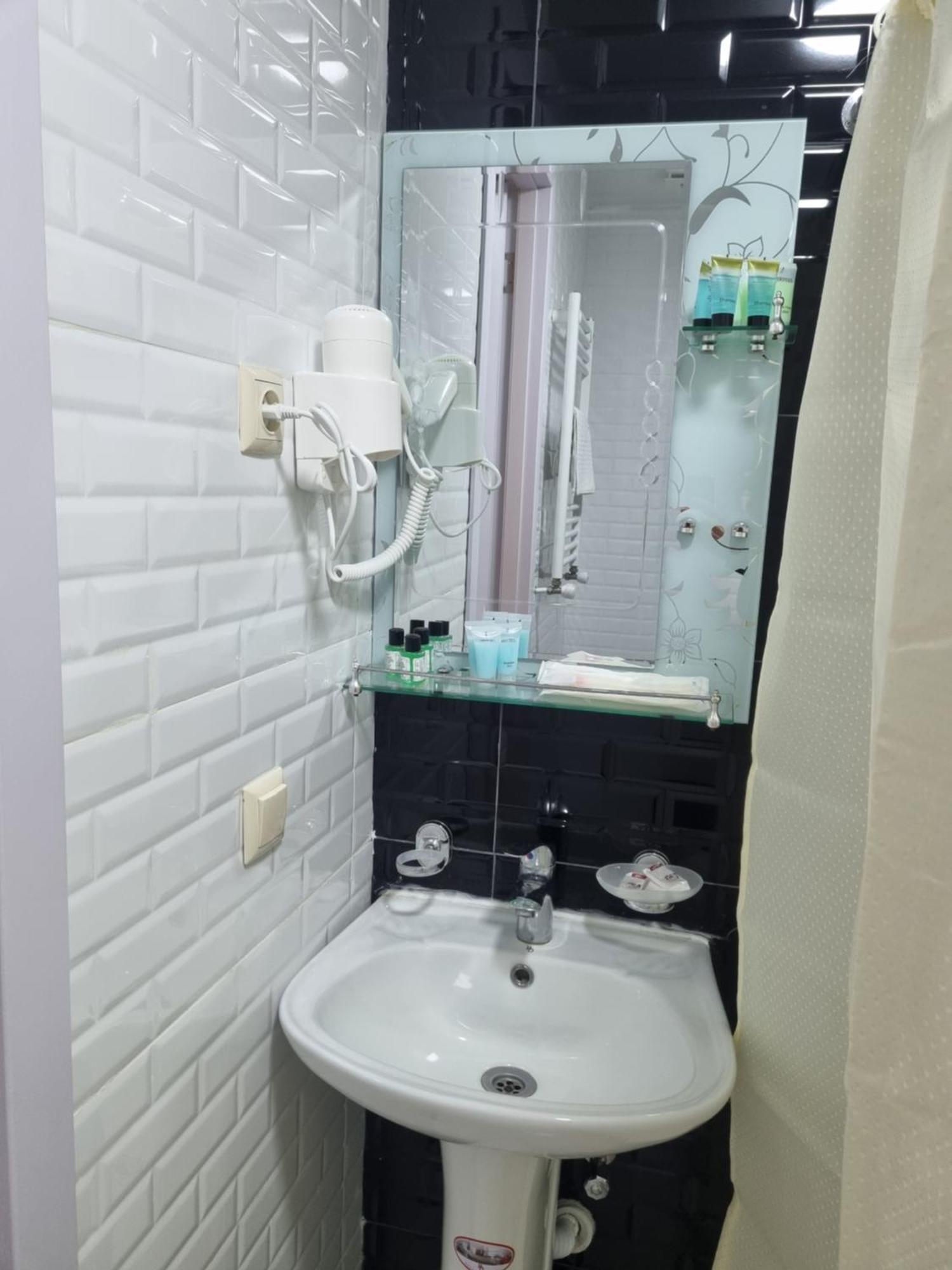 Mahali Hotel باتومي المظهر الخارجي الصورة